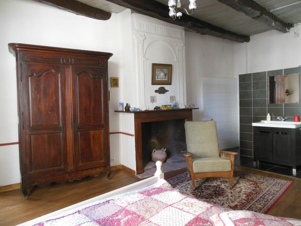 سان أنتونين Auberge Lion D'Or الغرفة الصورة